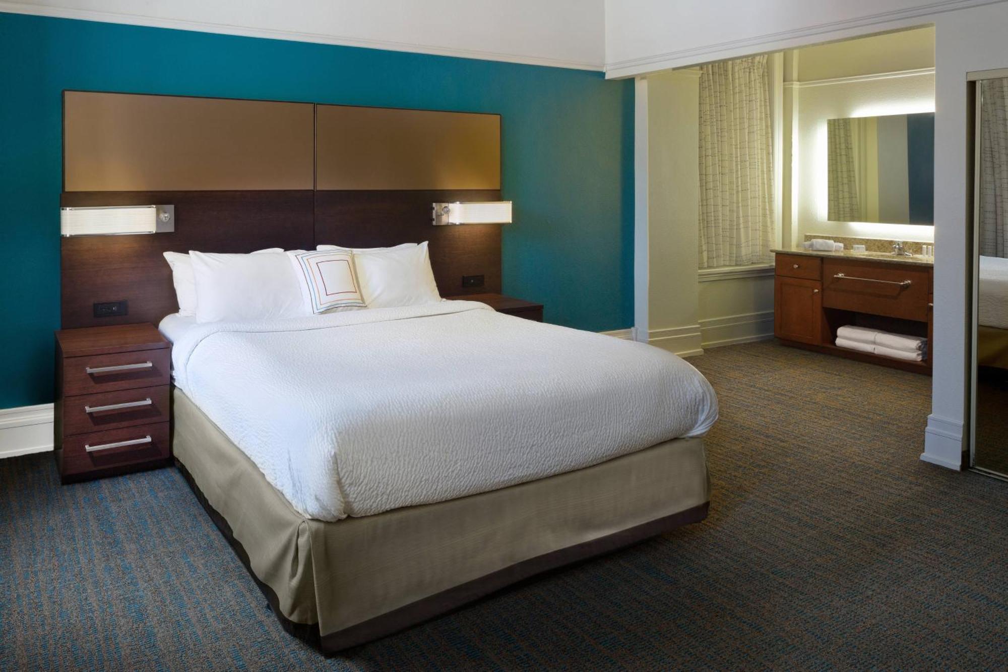 Residence Inn By Marriott Cleveland Downtown Екстер'єр фото